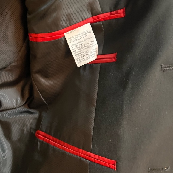 Alfani Men's Black Suit: $495 Retail - Picture 7 of 13